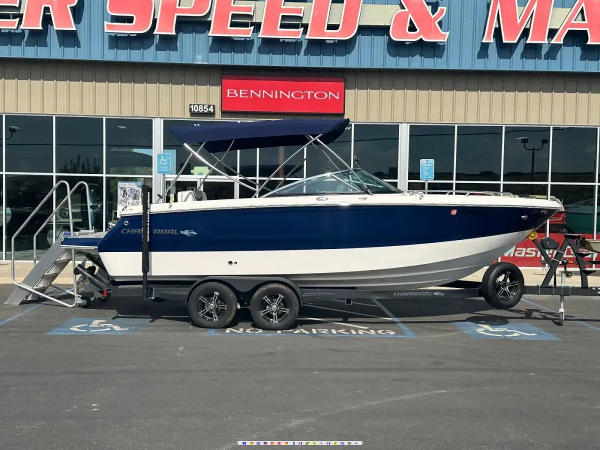 Chaparral  247 ssx 