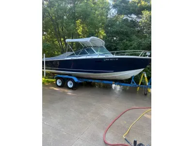 Formula Thunderbird Deep V Hull 