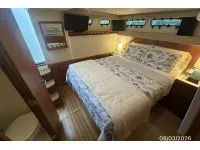 Mainship 430 3 Stateroom Trawler
