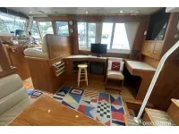 Mainship 430 3 Stateroom Trawler
