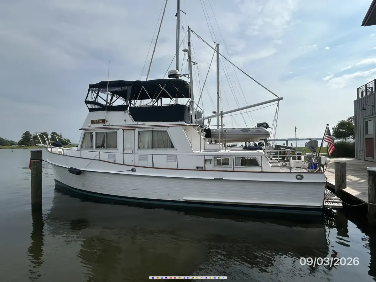 Grand Banks Classic 