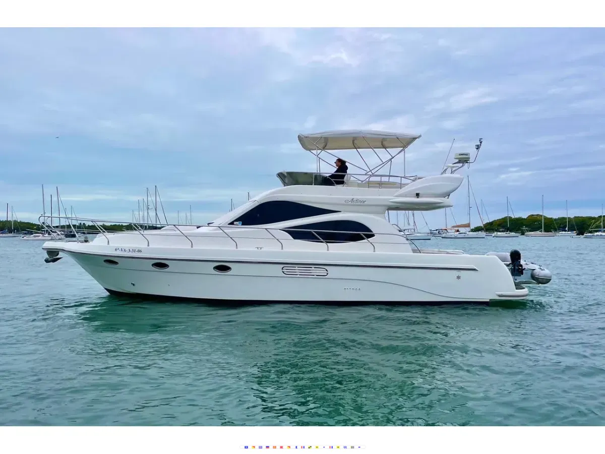Cruisers Astinor 46 Flybridge 