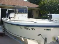 Key West 1720 Center Console 