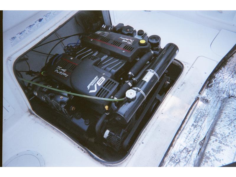 2000 Sea Sport WA2744 powerboat for sale in New York