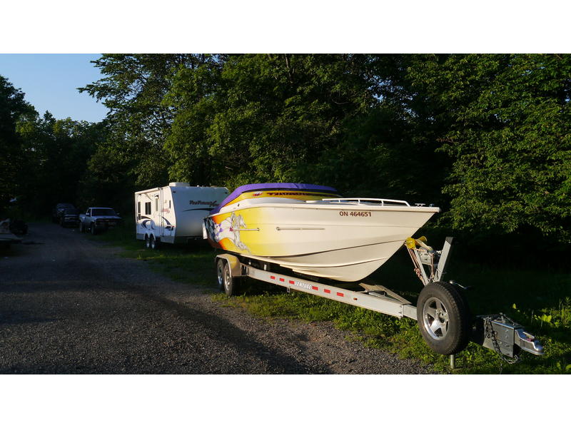 1996 Velocity Steve Stepp Thoroughbred powerboat for sale in