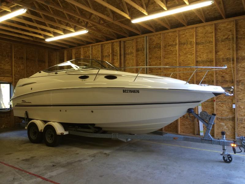 2002 Chaparral 240 signature powerboat for sale in