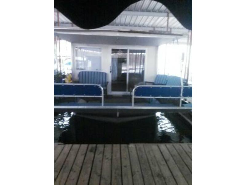 1987 Hilburn 48 Houseboat powerboat for sale in Missouri