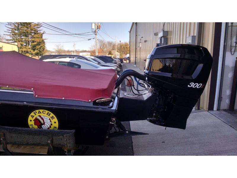 1986 Apache Scout powerboat for sale in New Jersey