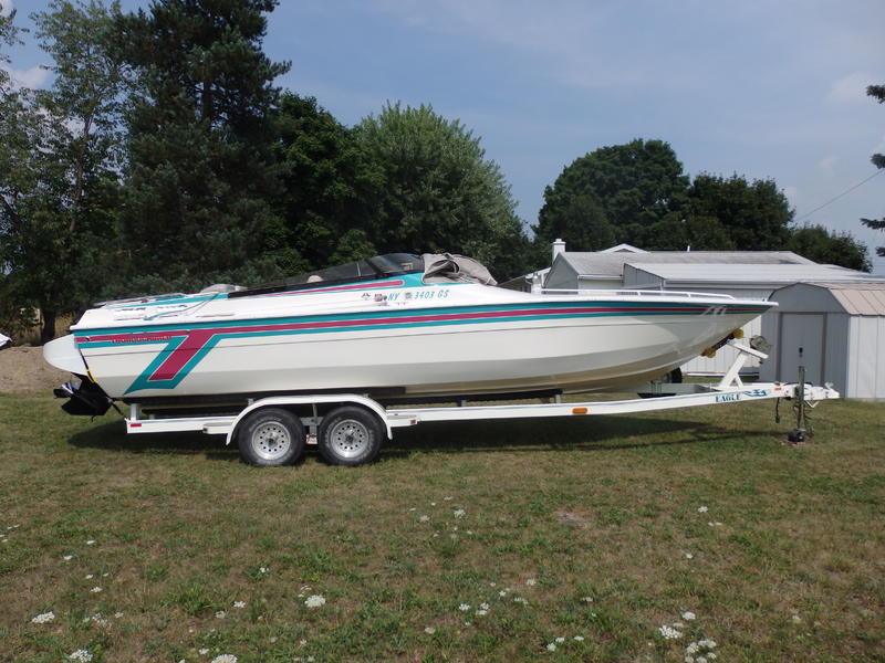 1993-velocity-thoroughbred-powerboat-for-sale-in-new-york