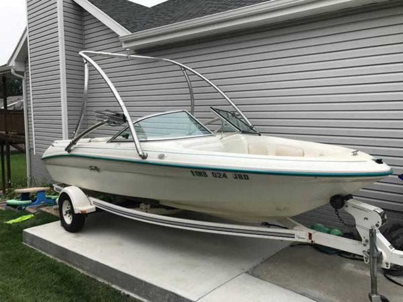 1996 Sea Ray 175 Bowrider powerboat for sale in Nebraska