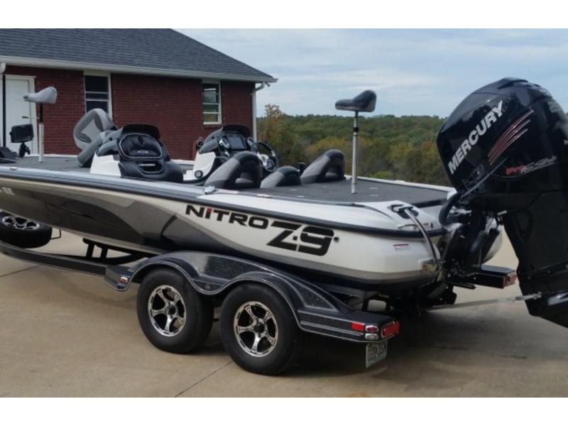 2015 Nitro Z9 powerboat for sale in Missouri