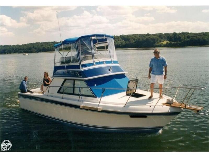 1985-wellcraft-flybridge-powerboat-for-sale-in-new-york