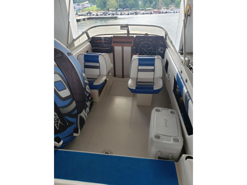 1990-sea-ray-260-cuddy-cabin-powerboat-for-sale-in-kentucky