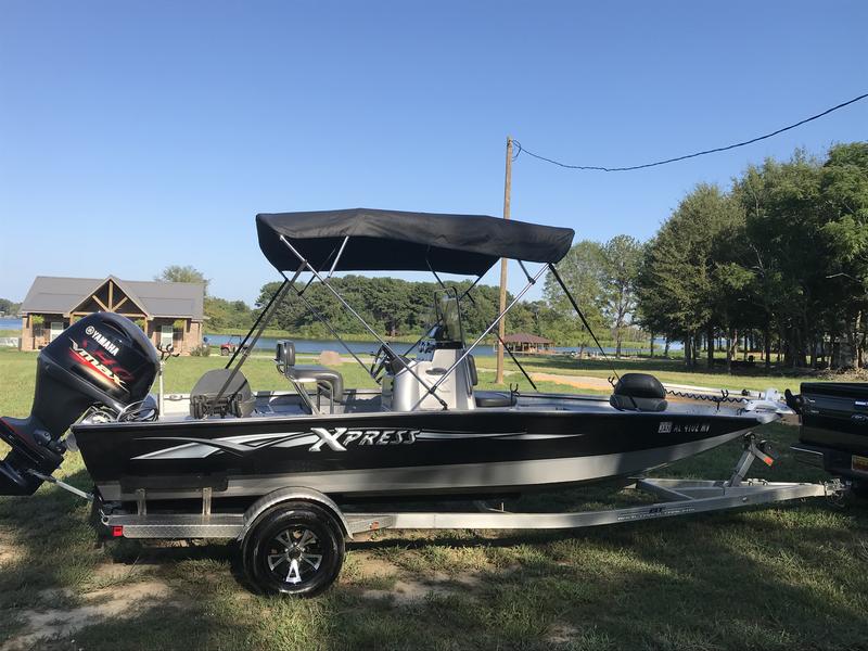 2016 Xpress H20 Bay powerboat for sale in Alabama
