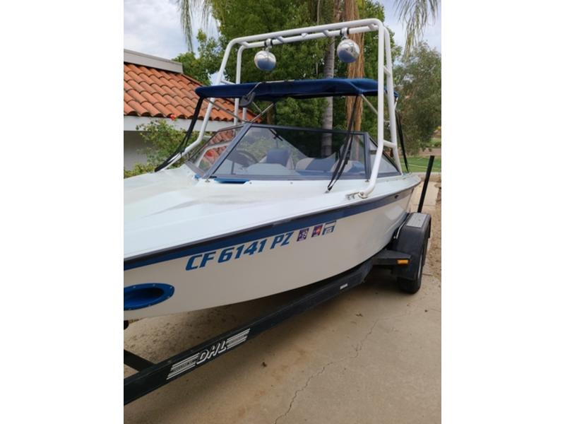 1993 Ski Centurion 19 powerboat for sale in California