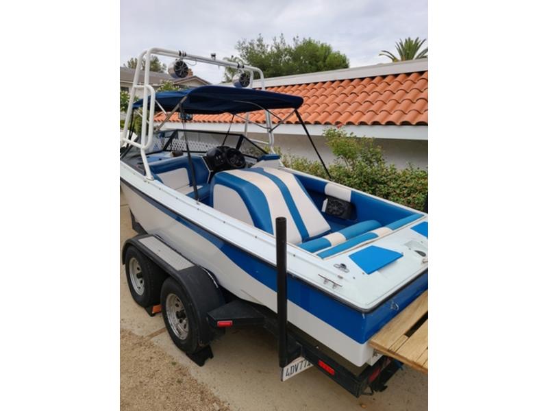 1993 Ski Centurion 19 powerboat for sale in California