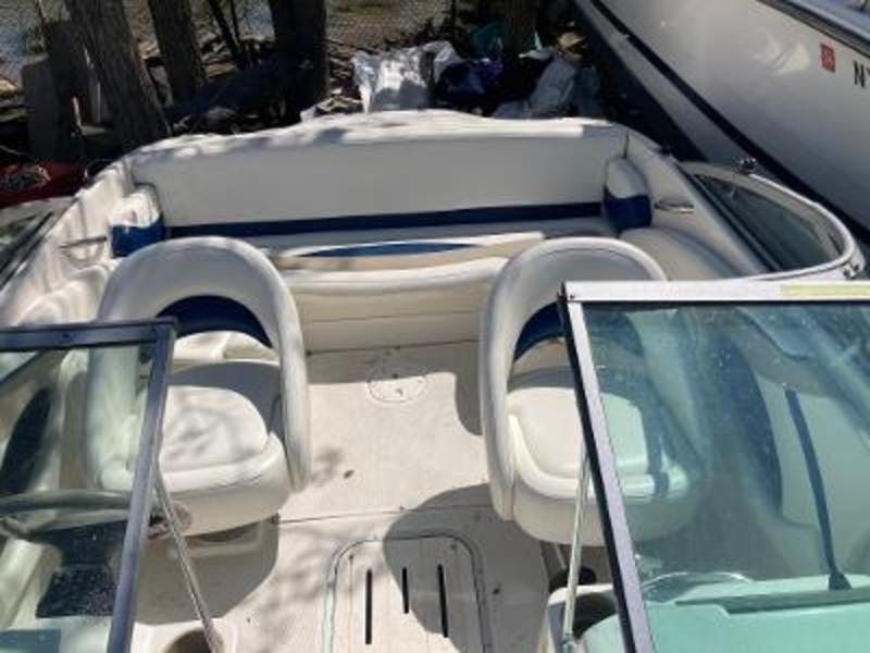 2003-seaswirl-bowrider-175-powerboat-for-sale-in-new-york
